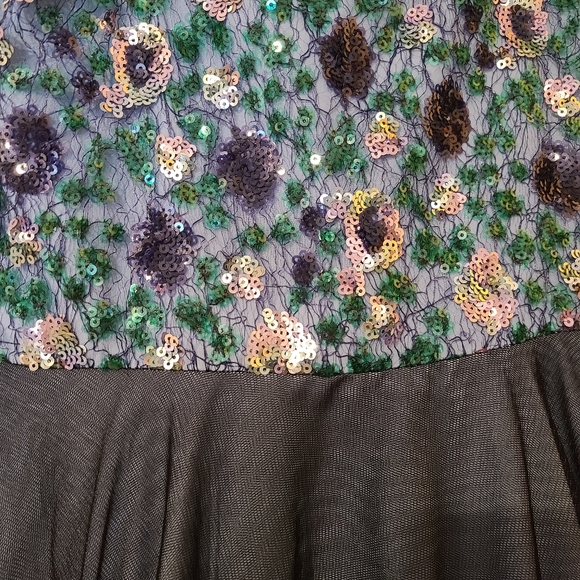 Prom dress - Picture 2 of 10